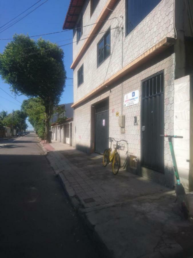 Hostel Regi House *